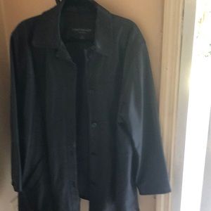 Black women’s leather car coat.  XL